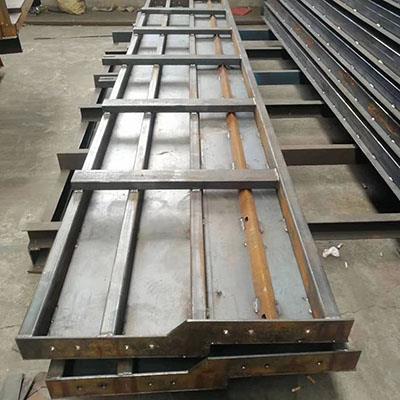 公路两侧防撞墙铁模具 凯亚按图加工