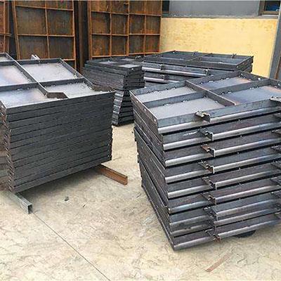 凯亚桥梁防撞墙钢模具 水泥防撞墙模具 型号齐全
